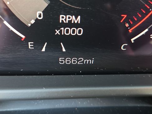 Used 2026 GMC Acadia Elevation w/ Elevation Premium Package FWD image 25