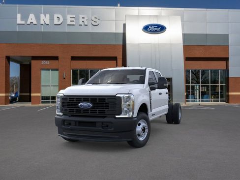New 2026 Ford F350 XL image 2