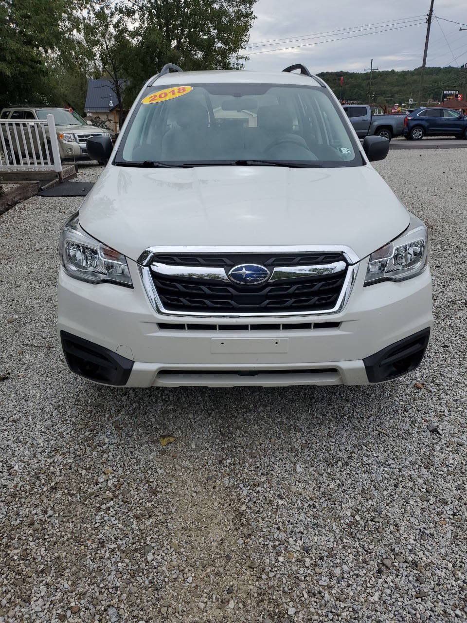 Used 2018 Subaru Forester 2.5i w/ Alloy Wheel Package AWD/4WD image 2