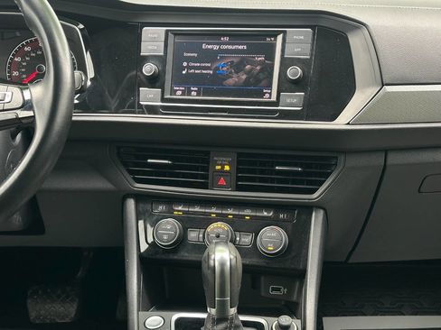 Used 2019 Volkswagen Jetta R-Line image 24