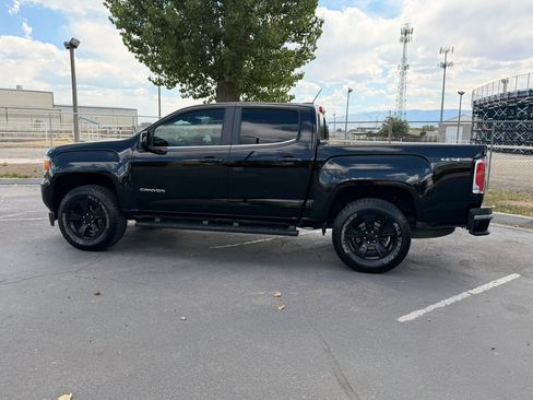 Used 2016 GMC Canyon SLE w/ Nightfall Edition AWD/4WD image 9