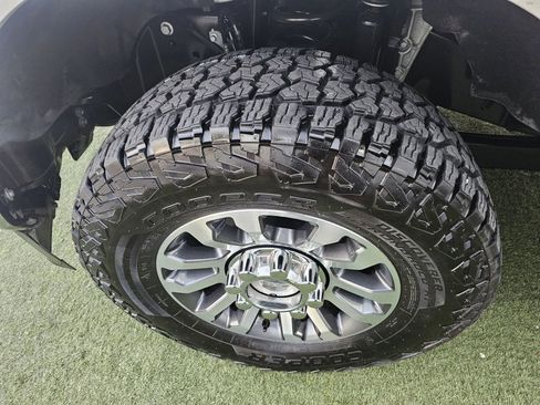 Used 2020 Ford F250 Lariat w/ Lariat Value Package image 20