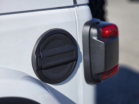 New 2026 Jeep Wrangler Unlimited Rubicon image 13