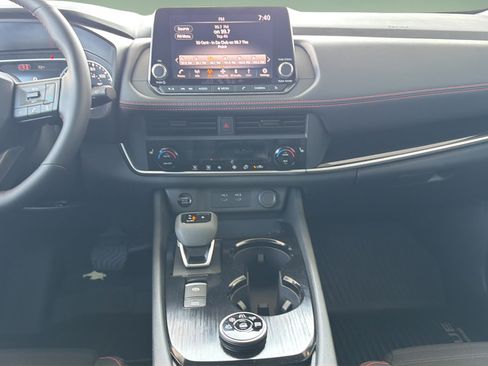 New 2026 Nissan Rogue SV AWD/4WD image 8