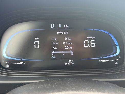 Used 2024 Hyundai Venue Limited FWD image 26
