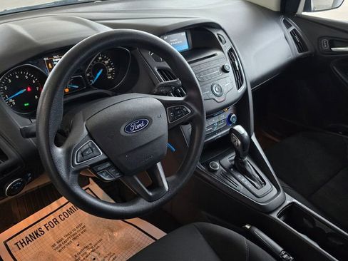 Used 2016 Ford Focus SE image 10