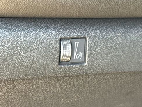 Used 2025 Chevrolet Colorado LT RWD image 22
