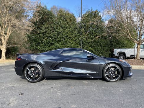 Used 2024 Chevrolet Corvette Stingray Convertible w/ Z51 Performance Package image 10