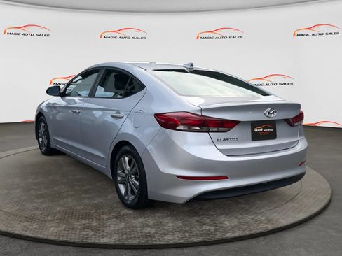 Used 2018 Hyundai Elantra Value Edition w/ Cargo Package FWD image 8