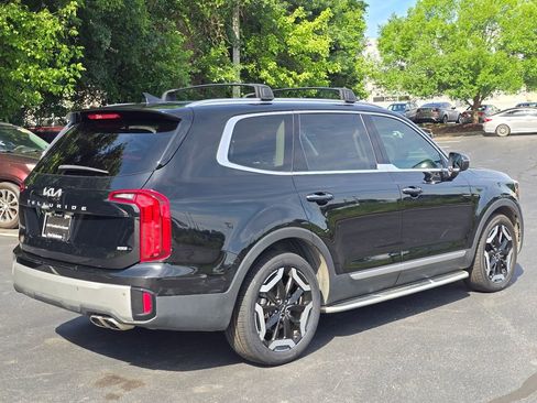 Certified 2024 Kia Telluride S w/ S Sunroof Package AWD/4WD image 3