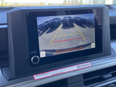 Used 2024 Toyota Tacoma SR5 image 21