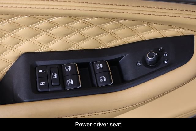 Used 2025 Jeep Grand Cherokee Summit AWD/4WD image 22