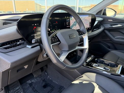 Used 2025 Audi Q6 e-tron Premium Plus w/ Premium Plus RWD image 36