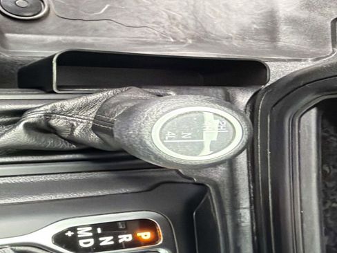 Used 2023 Jeep Wrangler Unlimited Sport AWD/4WD image 29