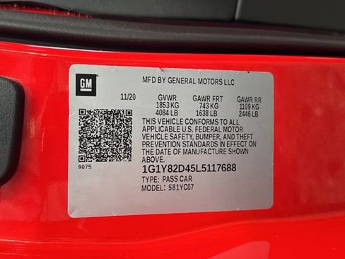 Used 2020 Chevrolet Corvette Stingray Premium Cpe w/ 3LT Preferred Equipment Group image 30