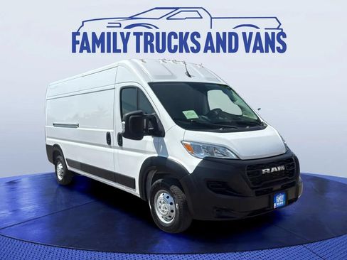Used 2023 RAM ProMaster 2500 FWD image 7