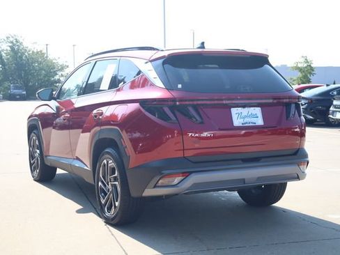 Used 2026 Hyundai Tucson Limited AWD/4WD image 6