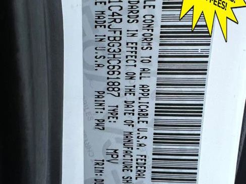 Used 2017 Jeep Grand Cherokee Limited w/ Luxury Group II image 33