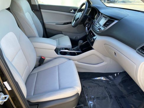 Used 2017 Hyundai Tucson SE image 22