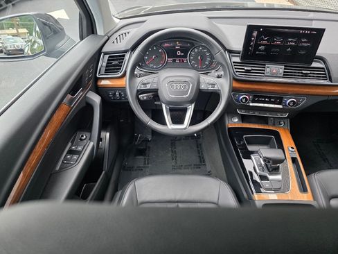 Used 2023 Audi Q5 2.0T Premium w/ Convenience Package AWD/4WD image 17