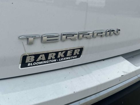 Used 2023 GMC Terrain SLT w/ Tech Package AWD/4WD image 32