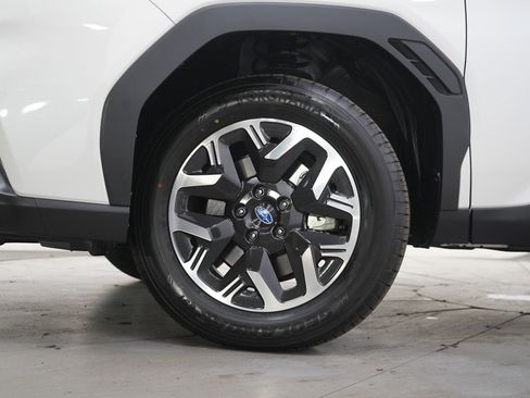 Used 2026 Subaru Forester Premium AWD/4WD image 28