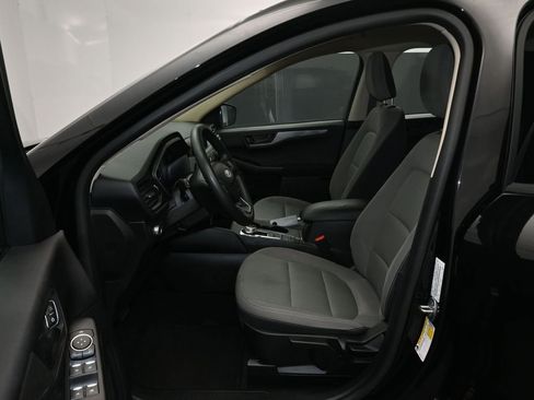 Used 2020 Ford Escape S image 14