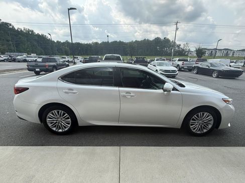 Used 2017 Lexus ES 350 w/ Premium Package FWD image 7
