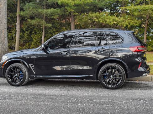 Used 2021 BMW X5 M w/ Executive Package image 4