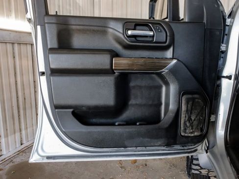 Used 2022 Chevrolet Silverado 3500 LT w/ Convenience Package image 44