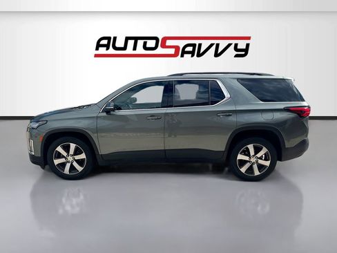 Used 2023 Chevrolet Traverse LT w/ LT Premium Package AWD/4WD image 4