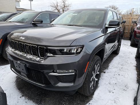 New 2025 Jeep Grand Cherokee Limited w/ Trailer Tow Package image 3
