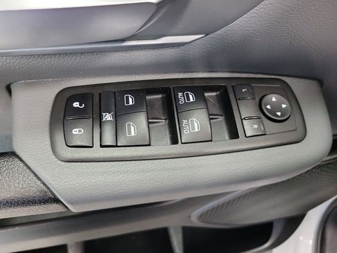 Used 2022 RAM 1500 Big Horn AWD/4WD image 28