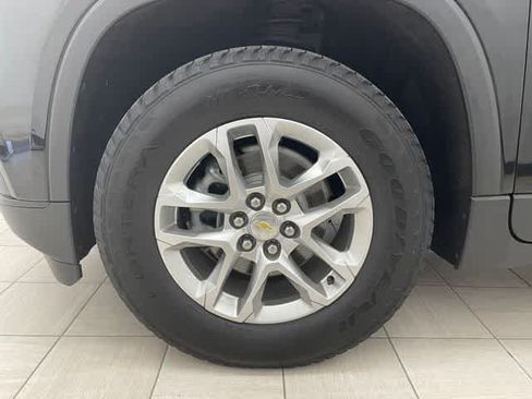 Certified 2021 Chevrolet Traverse LS FWD image 7