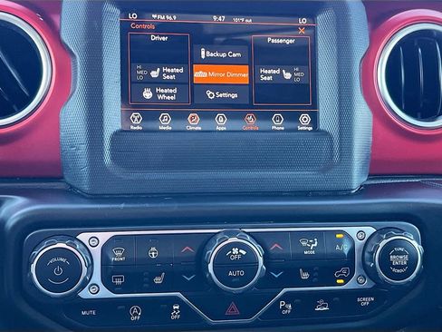 Used 2023 Jeep Wrangler Unlimited Rubicon w/ LED Lighting Group AWD/4WD image 19