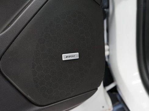 Used 2017 Cadillac XT5 Luxury w/ Driver Awareness Package image 24