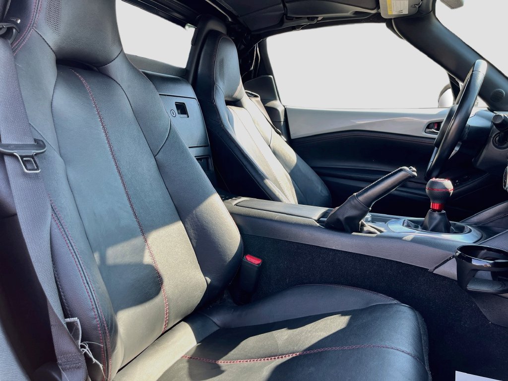 Used 2018 MAZDA MX-5 Miata RF Grand Touring RWD image 25