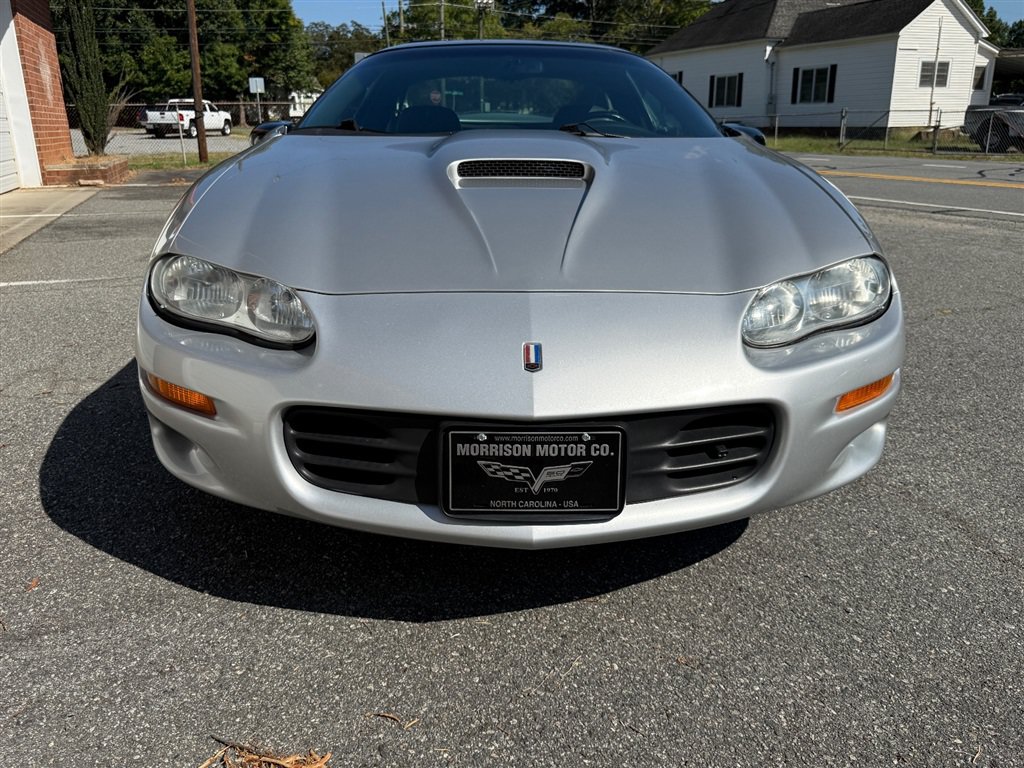 Used 1999 Chevrolet Camaro Z28 w/ SS Performance/Appearance Pkg RWD image 10
