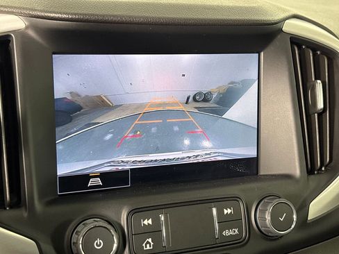 Used 2022 GMC Terrain SLT w/ Infotainment Package II FWD image 19