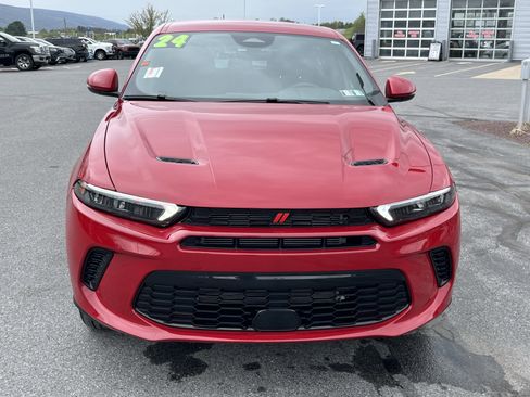 Used 2024 Dodge Hornet GT w/ Cold Weather Group AWD/4WD image 9