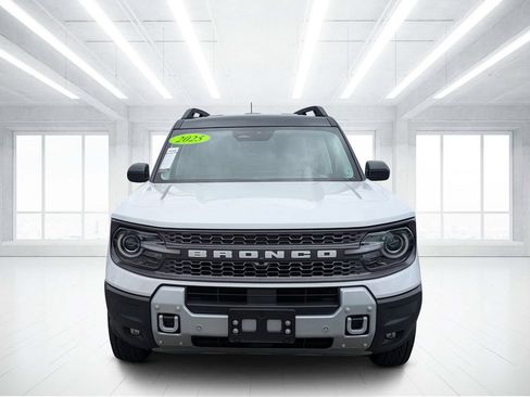 Used 2025 Ford Bronco Sport Badlands AWD/4WD image 8
