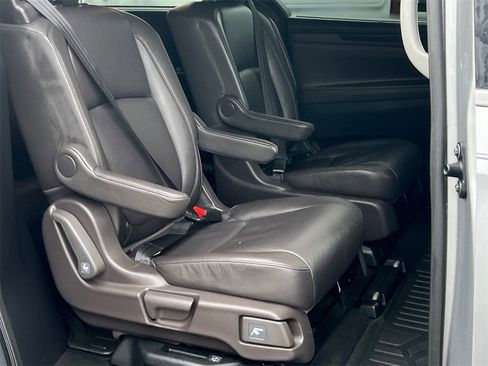 Used 2018 Honda Odyssey EX-L image 16