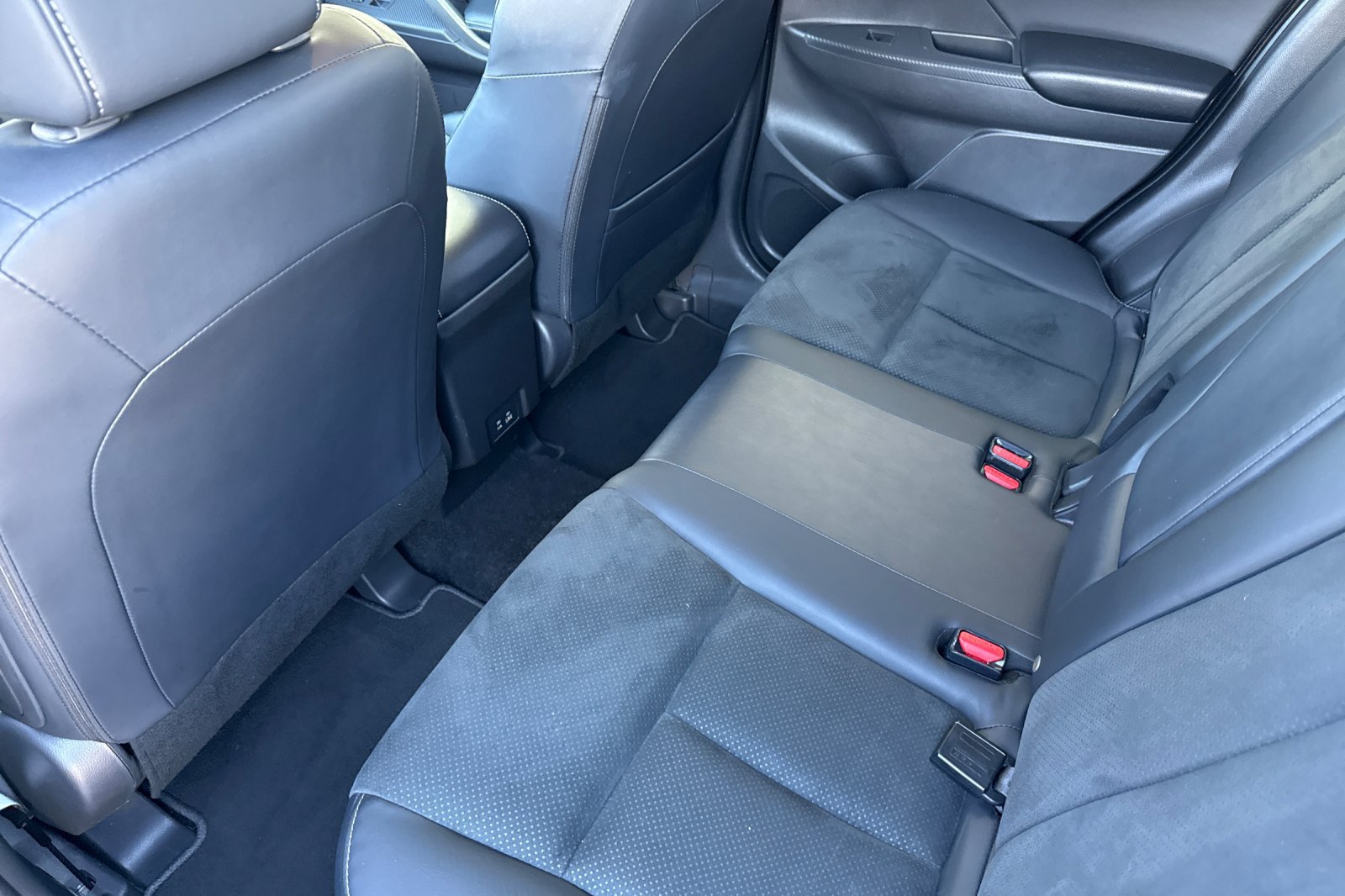 Used 2025 Mitsubishi Eclipse Cross SE AWD/4WD image 14