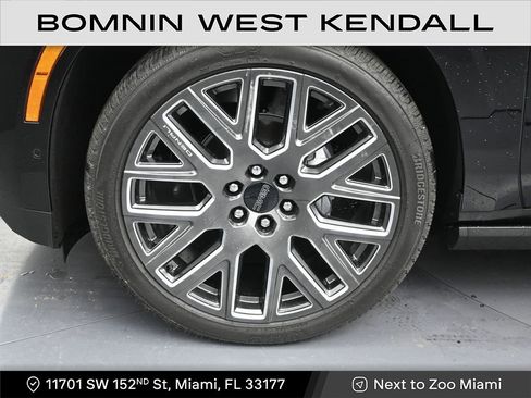 Used 2026 GMC Yukon Denali Ultimate image 9