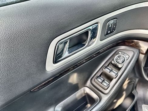 Used 2015 Ford Explorer Limited w/ Equipment Group 301A image 13