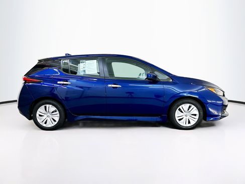 Used 2024 Nissan Leaf S FWD image 10