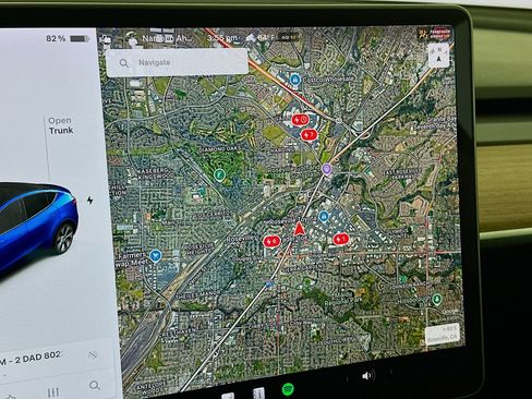 Used 2020 Tesla Model Y Long Range image 19