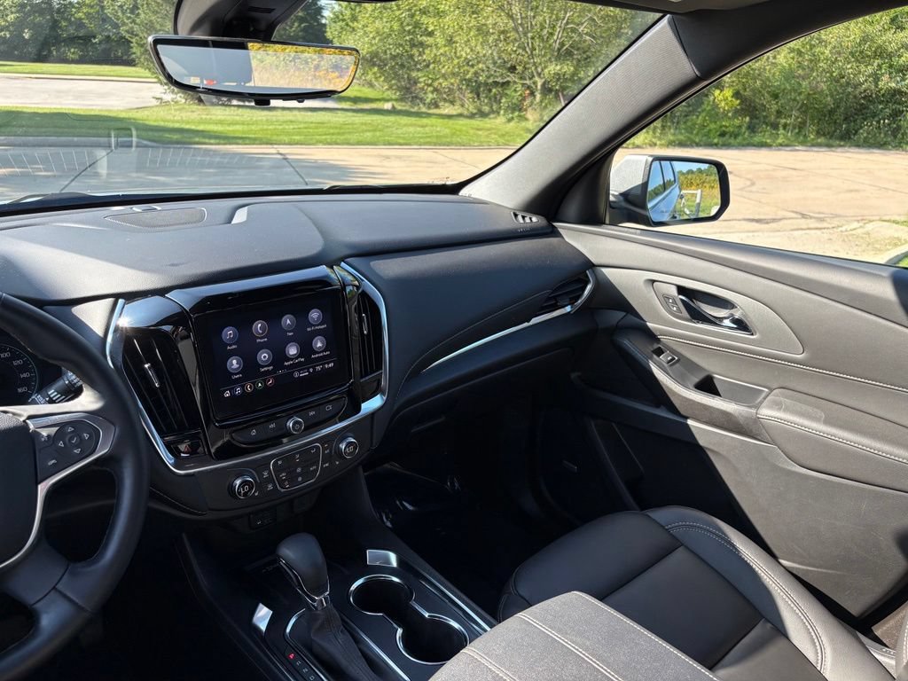Used 2023 Chevrolet Traverse LT w/ LT Premium Package AWD/4WD image 54
