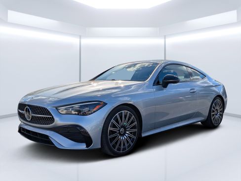 Used 2024 Mercedes-Benz CLE 300 4MATIC Coupe image 10