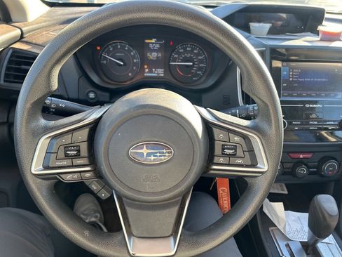 Used 2019 Subaru Crosstrek 2.0i w/ Eyesight System image 2